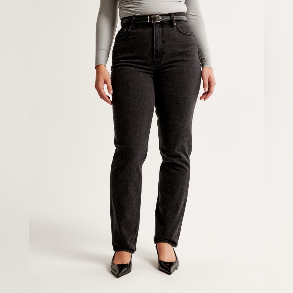 Abercrombie & Fitch Curve Love ‘90s Straight Ultra High Rise Jeans Black Stretch